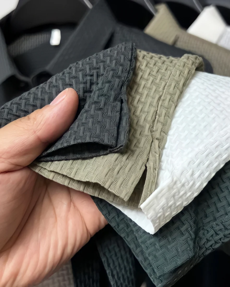 TEXTURED PERFORMANCE POLO
